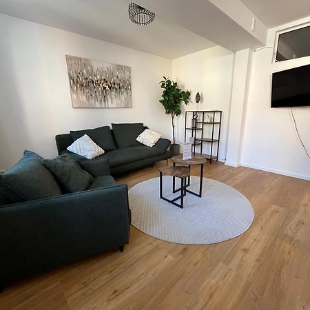 Traumhafte Business & Relax Wohnung Direkt Im Stadtkern Oettingens By Elation Homes Oettingen in Bayern Ngoại thất bức ảnh