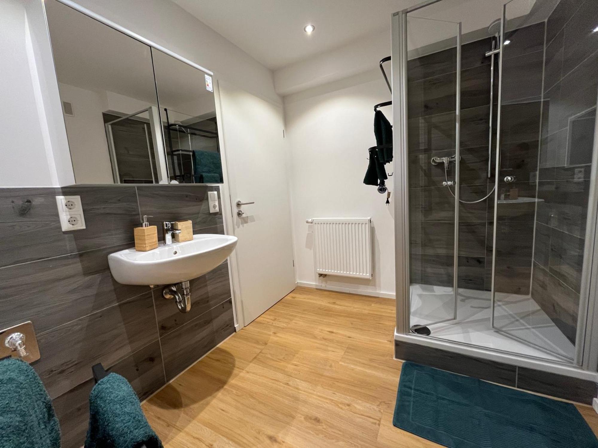 Traumhafte Business & Relax Wohnung Direkt Im Stadtkern Oettingens By Elation Homes Oettingen in Bayern Ngoại thất bức ảnh