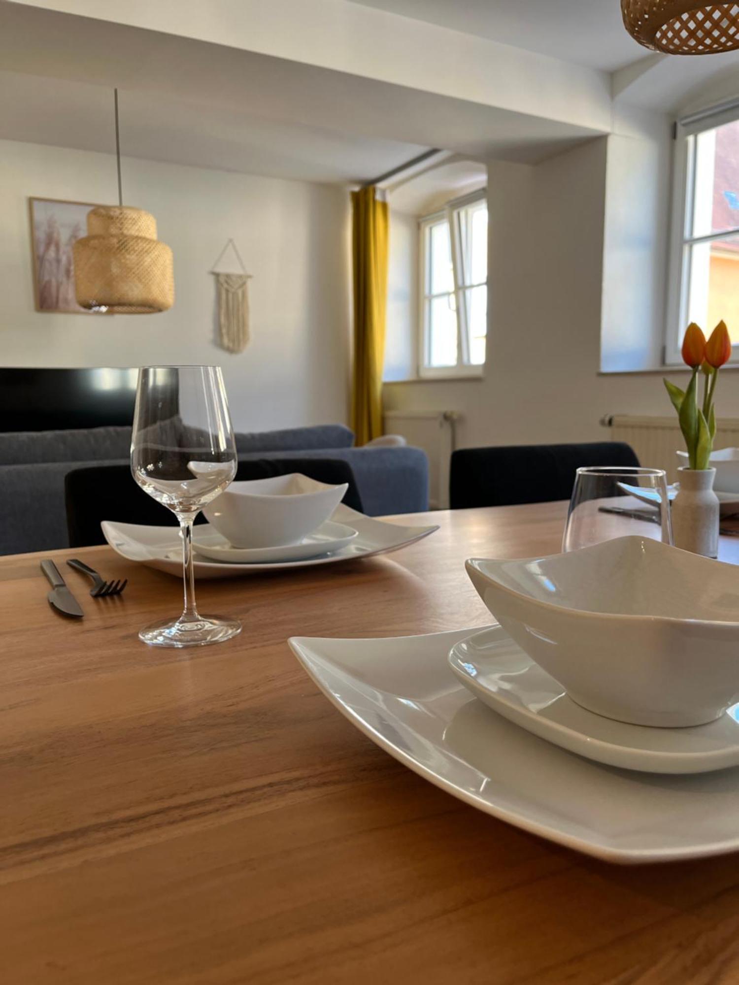 Traumhafte Business & Relax Wohnung Direkt Im Stadtkern Oettingens By Elation Homes Oettingen in Bayern Ngoại thất bức ảnh