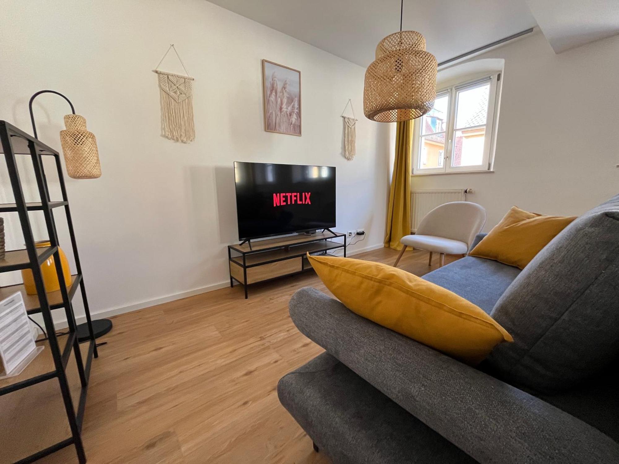 Traumhafte Business & Relax Wohnung Direkt Im Stadtkern Oettingens By Elation Homes Oettingen in Bayern Ngoại thất bức ảnh